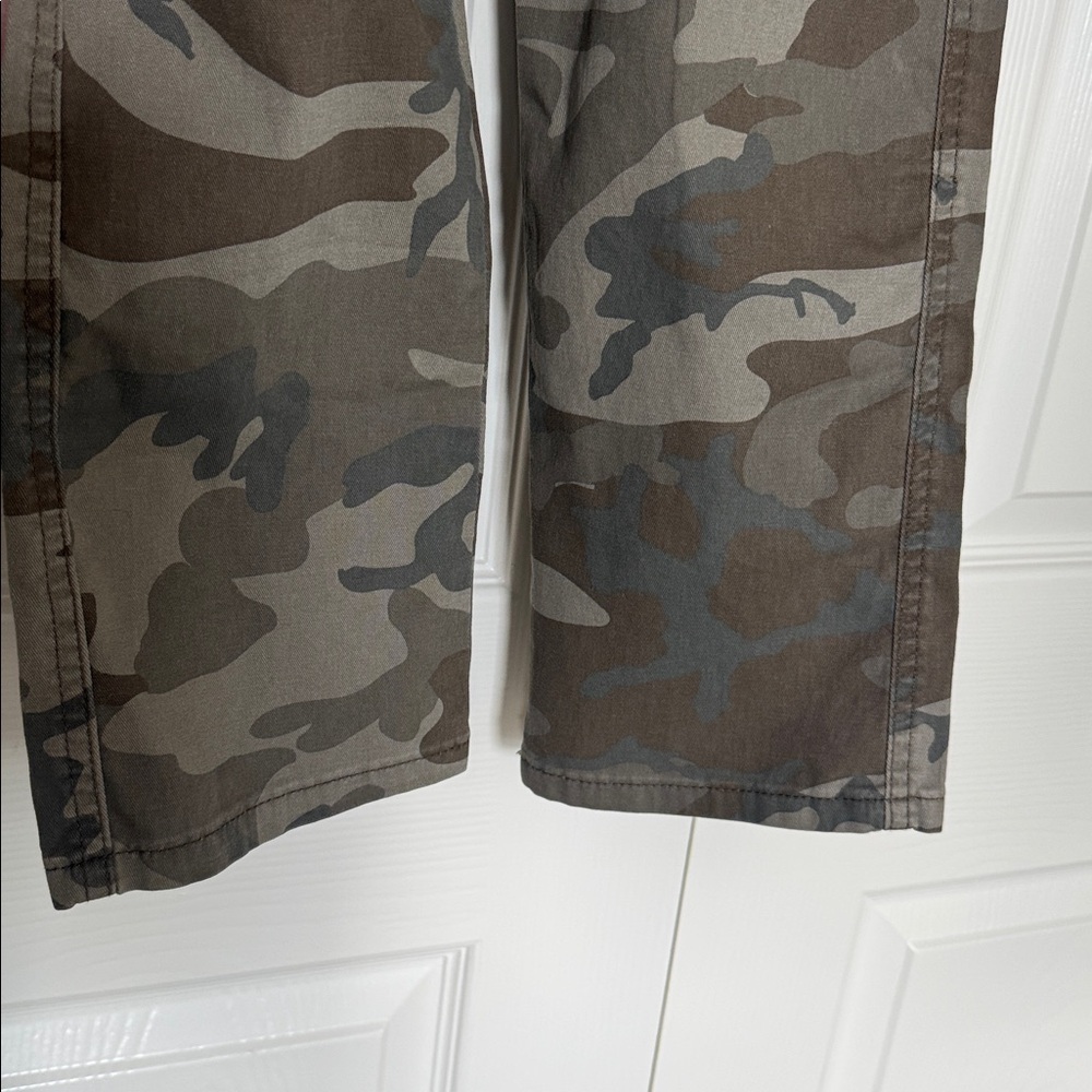 Wrangler Camo Cargo Pants Mens NWT - Picture 8 of 10